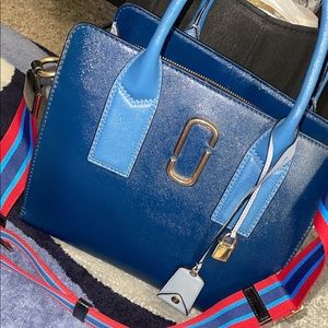 Marc Jacob gently used nice shoulder or carry bag😍